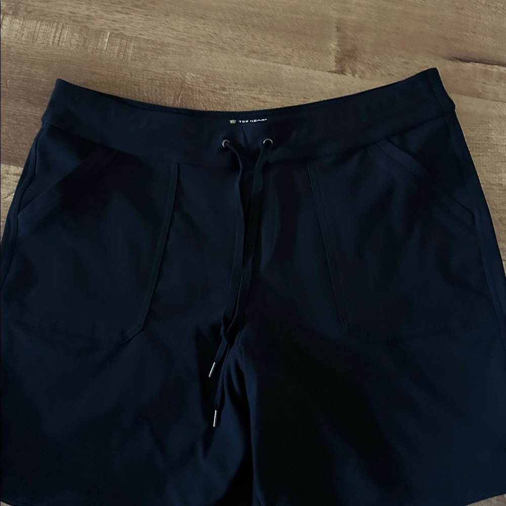 TEK Gear Women’s Black DryTek Shorts - Picture 3 of 8